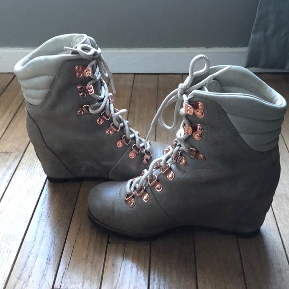 Rose Gold Sorel Wedges - Picture 7 of 7